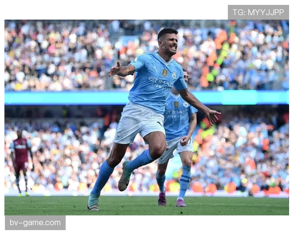 英超蜜蜂军团士气高涨，全力冲刺前四目标